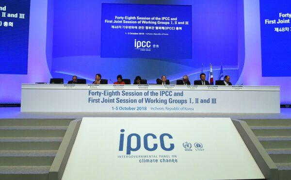 Delegates and experts attend the opening ceremony of the 48th session of the Intergovernmental Panel on Climate Change (IPCC) in Incheon, South Korea, on Oct. 1, 2018. (Jung Yeon-Je/AFP via Getty Images)