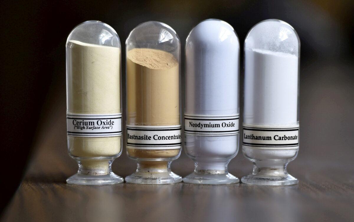 Samples of rare earth minerals at Molycorp's Mountain Pass Rare Earth facility in Mountain Pass, Calif., on June 29, 2015. (David Becker/Reuters)