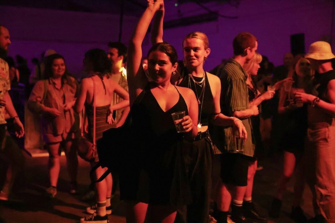 ‘I Want to Dance’: London Clubbers Cheer End of COVID-19 Restrictions