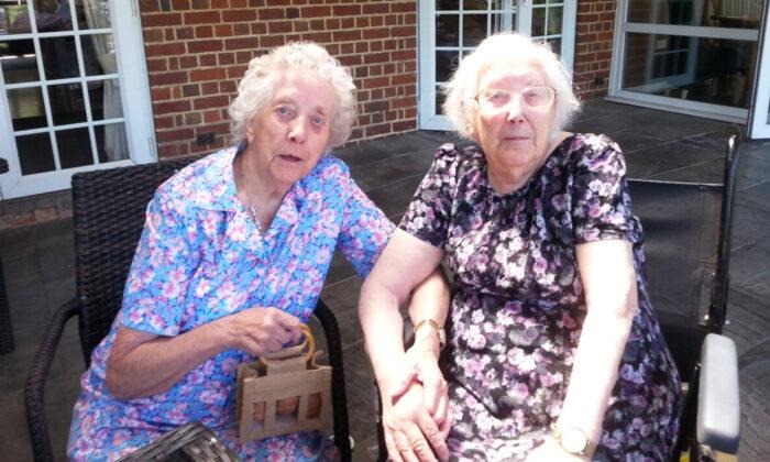 British Twins Aged 101 Meet Each Other Every Week Despite Living 80 Miles Apart