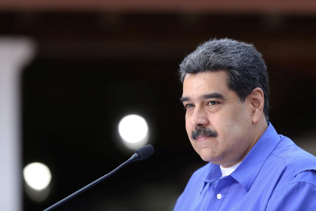 Venezuelan Foreign Minister Says Maduro Supports Return of US Oil Companies