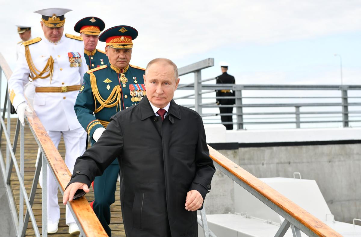 Putin Says Russian Navy Can Carry Out ‘Unpreventable Strike’ If Needed