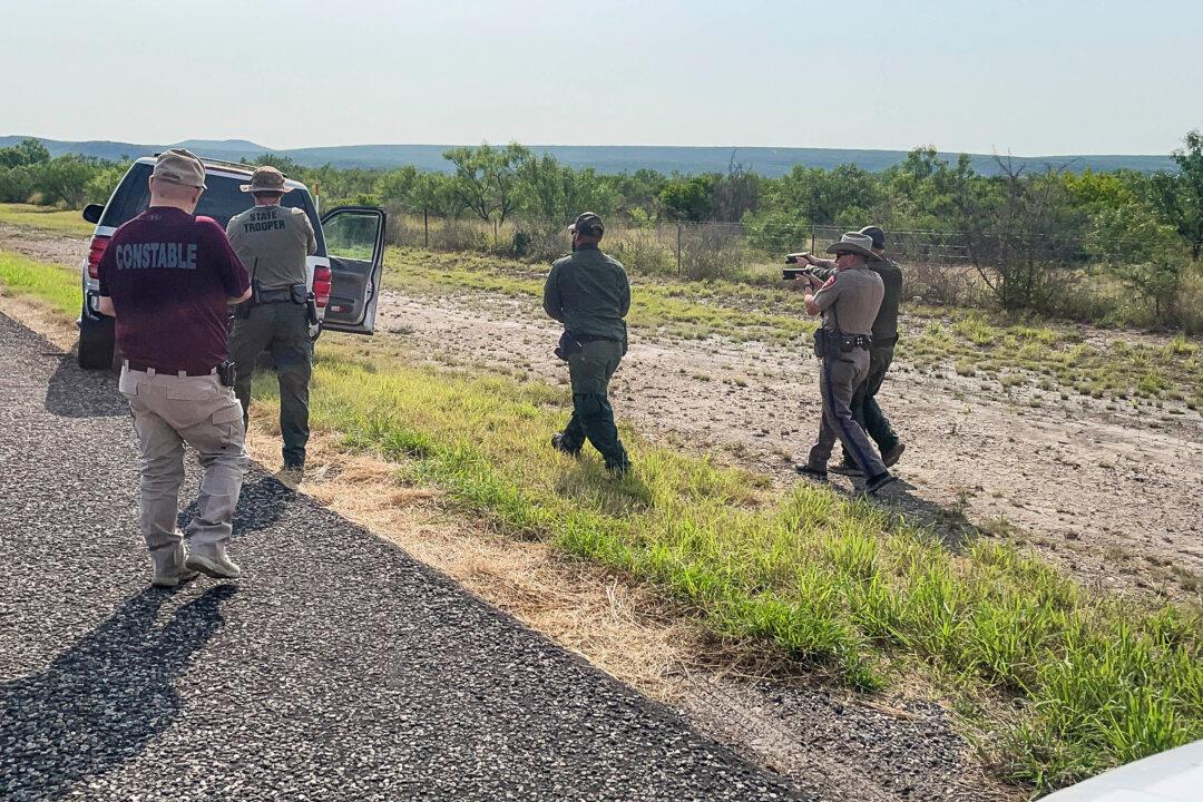 Texas Troopers Bolstered by Out-of-State Troopers on Border