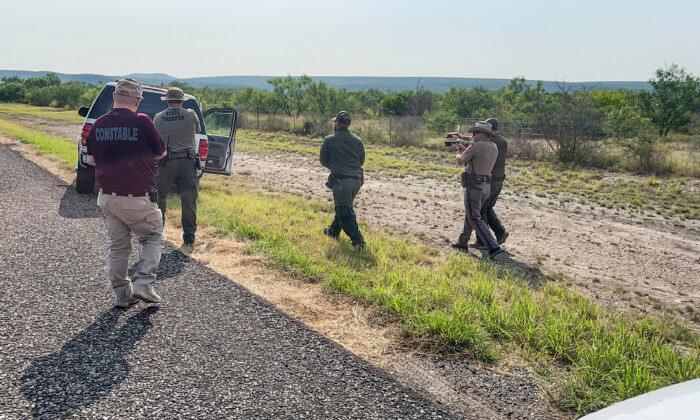 Texas Troopers Bolstered by Out-of-State Troopers on Border