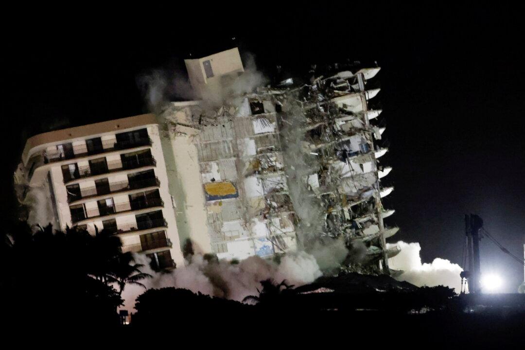 Final Death Toll From Florida Condominium Collapse Put at 98