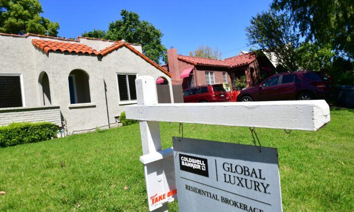 Mortgage Demand Drops to 2-Month Low: Mortgage Bankers Association