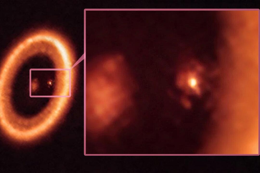Observatory Spots Moon-Forming Region Around Planet in Another Solar System 370 Light-Years From Earth