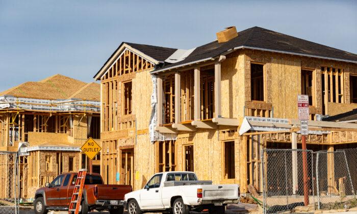 Homebuilder Confidence Edges Up After Recent Plunge to 13-Month Low