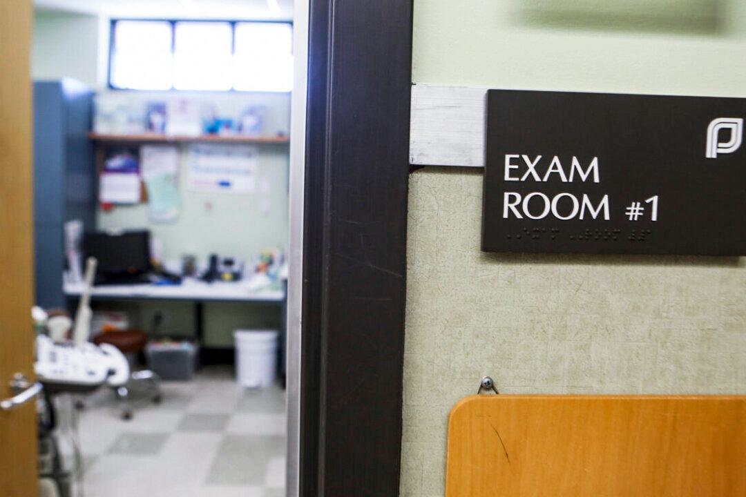 Texas Doctor Who Allegedly Violated Abortion Ban Sued by Disbarred Lawyers