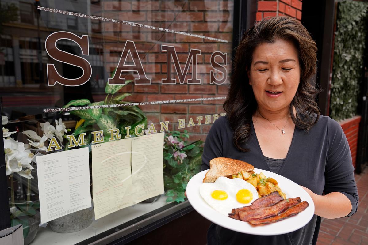 Bacon May Disappear in California as Pig Rules Take Effect