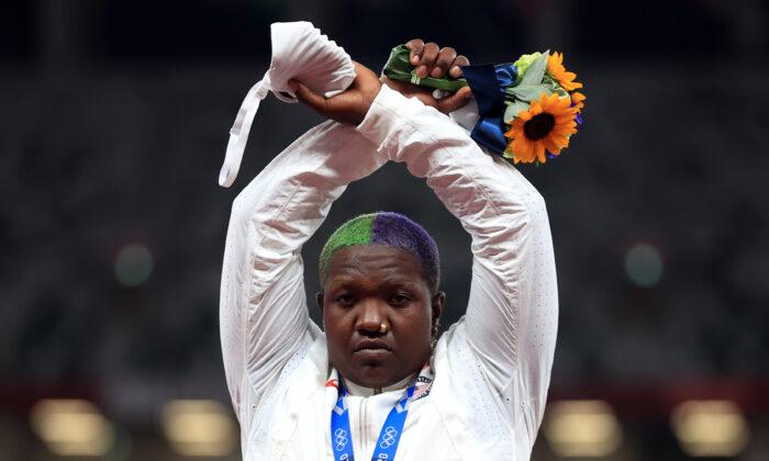 Olympic Committee Drops Probe Into Raven Saunders’ Gesture After Her Mother’s Death