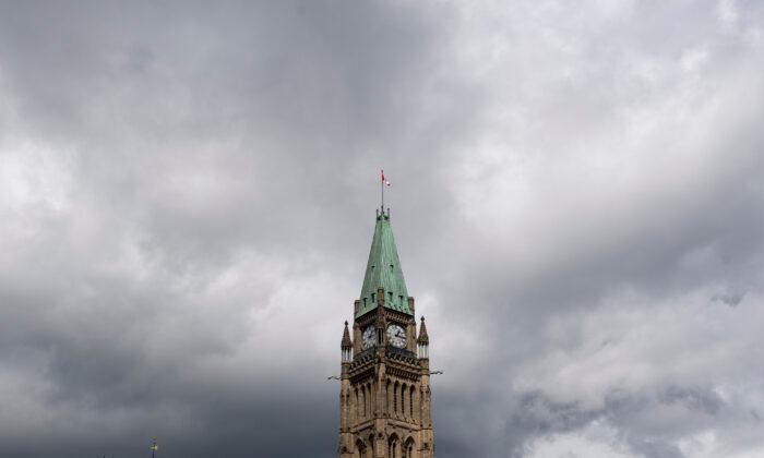Tornado Touches Down Near Ottawa Thursday Evening, Environment Canada Says
