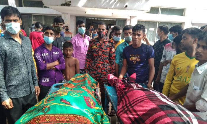 16 Killed by Lightning on Way to Wedding Party in Bangladesh