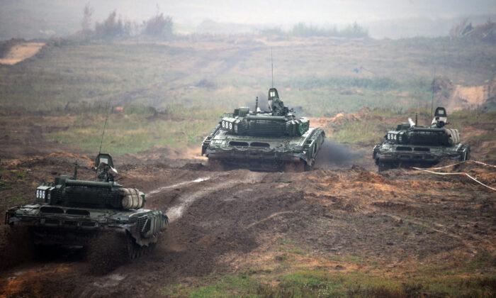 Ukraine Claims That Russia Is Out of Money for Tanks