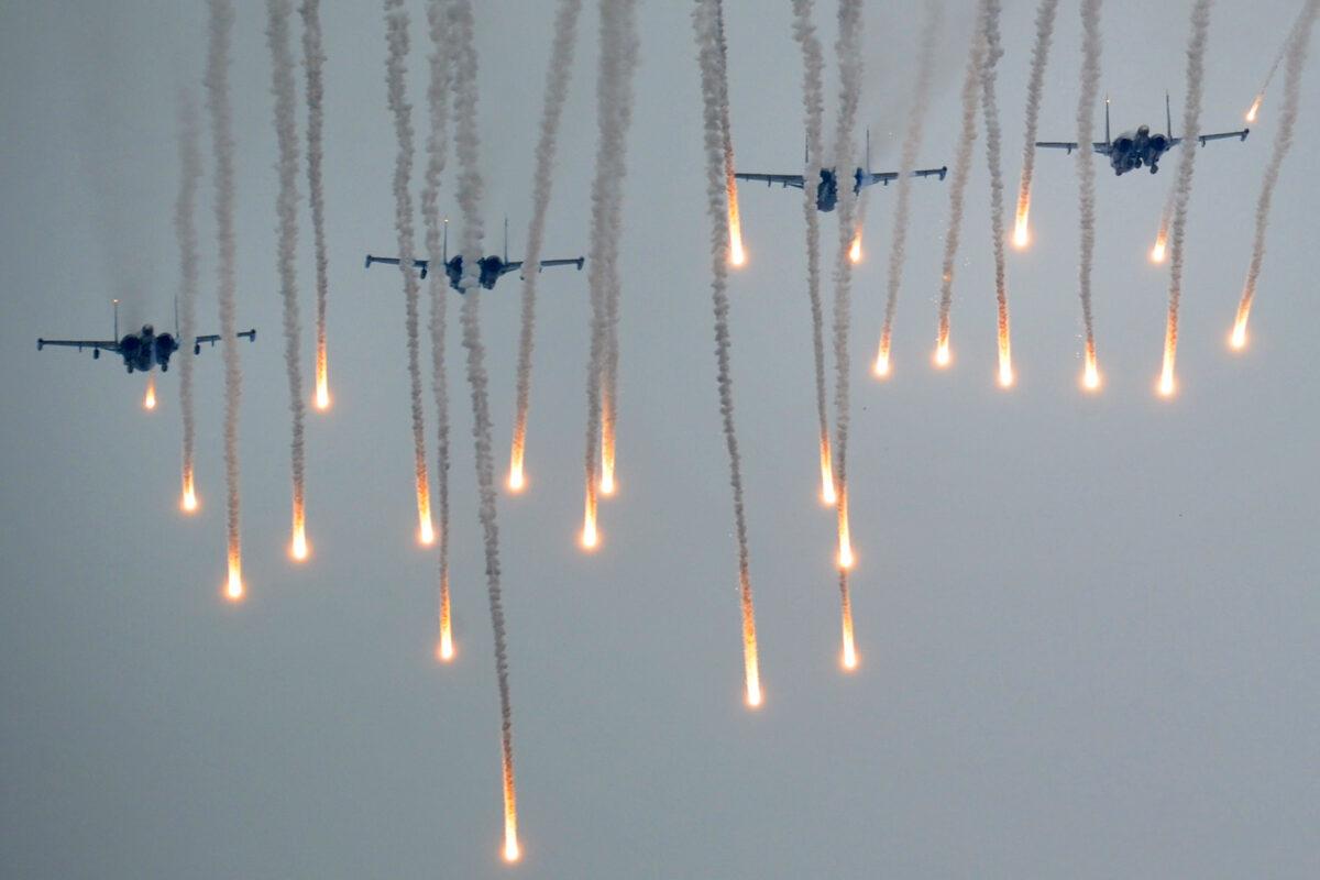 Military jets fly during the joint Russian-Belarusian military exercises Zapad-2017 (West-2017) at a training ground near the town of Borisov on Sept. 20, 2017. (Sergei Gapon/AFP via Getty Images)