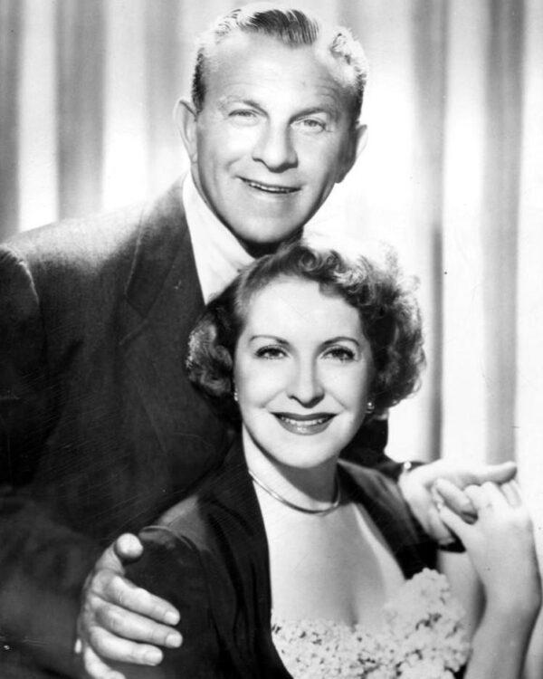During World War II, Meredith teamed up with George Burns and Gracie Allen with the Armed Forces Radio Service. Burns and Allen are pictured here in 1952. (Public Domain)