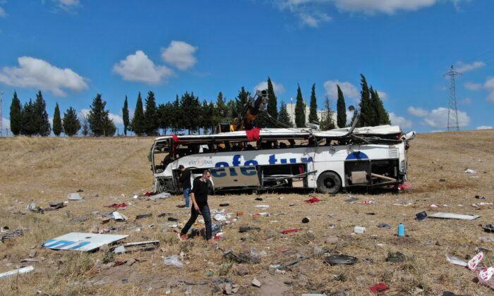 Passenger Bus Overturns in Western Turkey, Killing 15 People