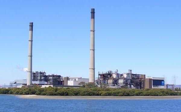 Torrens Island Power Station in Adelaide, Australia, on Jan. 28, 2007. (Peripitus/Wikimedia Commons)