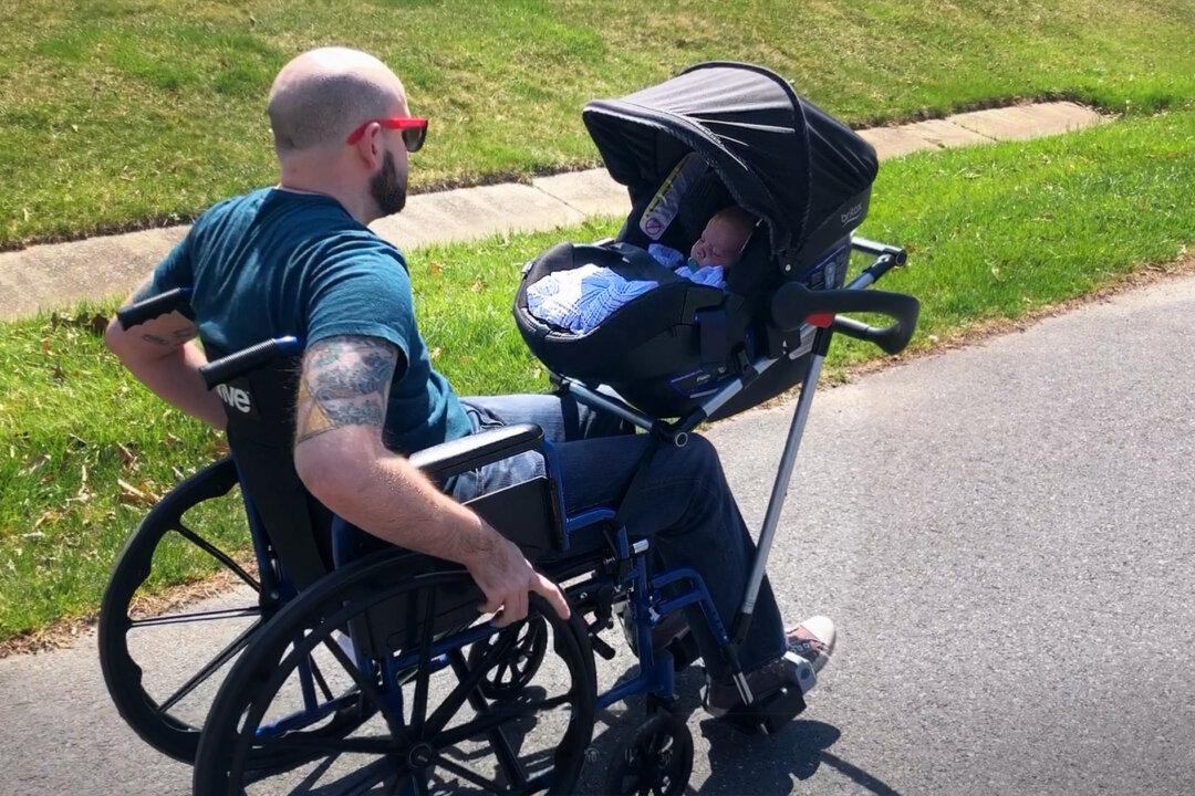 High School Teens Invent Baby Adaptation for Dad’s Wheelchair After He Lost Ability to Walk