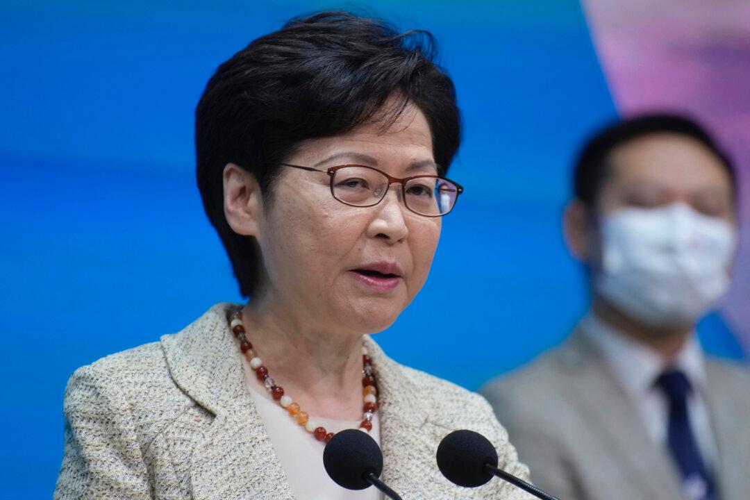 Hong Kong to Lift COVID-19 Flight Ban on 9 Countries