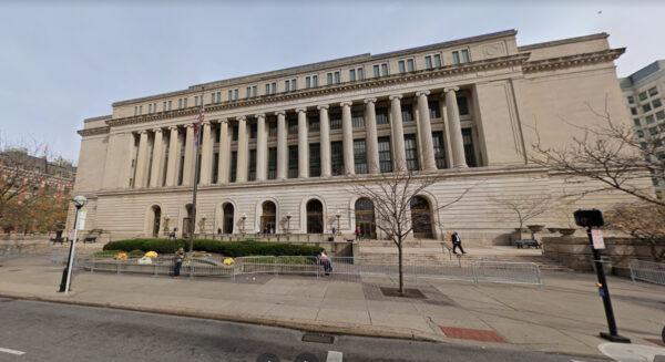 Hamilton County Courthouse in Cincinnati, Ohio, in November 2020. (Google Street View)