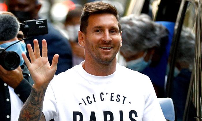 Lionel Messi Signs 2-year Contract With Paris Saint-Germain