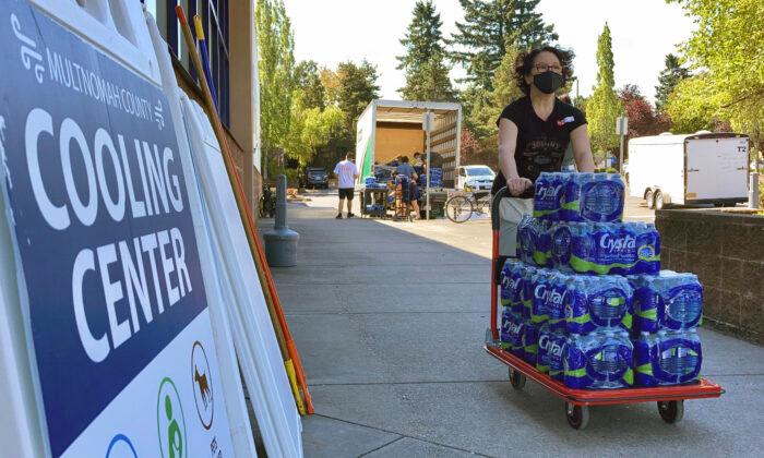 Heat Wave Hits Northwest, Sending People to Cooling Centers