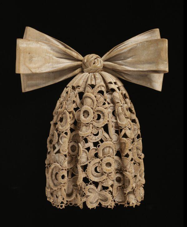 Cravat, circa 1690, by Grinling Gibbons. Limewood with raised and openwork carving. Gift of the Hon. Mrs. Walter Levy; Victoria and Albert Museum, London. (V&A Museum)