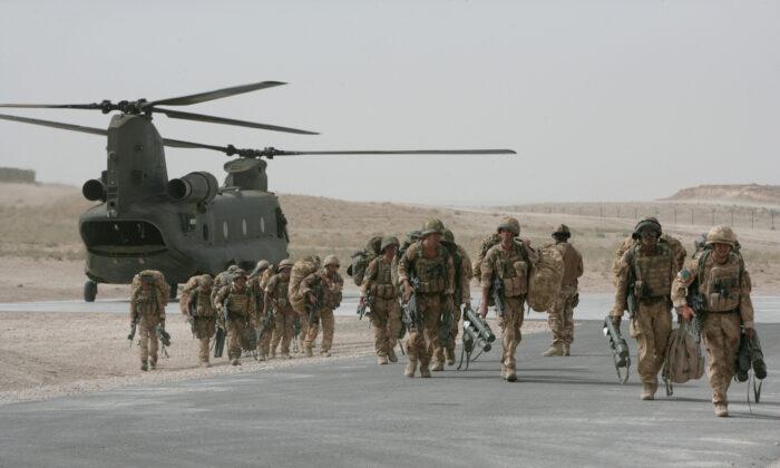 UK Sends 600 Troops To Afghanistan to Help Evacuate Britons
