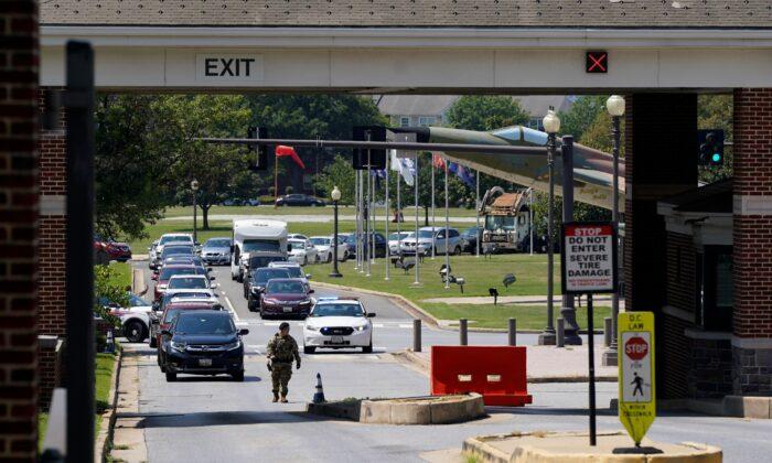 DC Military Base Locked Down Until Armed Man Detained