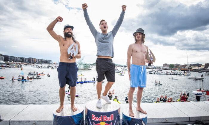 It Was a Romanian Double at the Red Bull Cliff Diving Exhibition in Oslo
