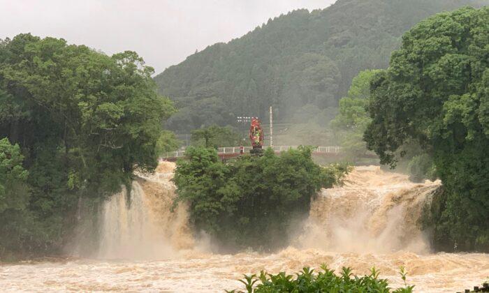 One Dead, Two Missing as Torrential Rains Slam Japan, Risk Alerts Broadened