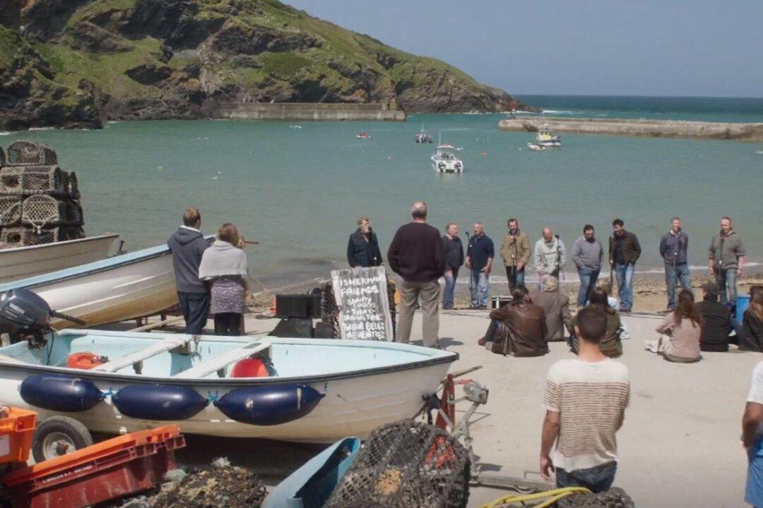 Popcorn and Inspiration: ‘Fisherman’s Friends’: The Importance of Friends, Tradition, and Community