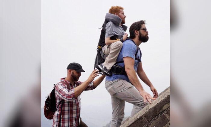 Friends Carry Teammate With Disability in Adapted ‘Backpack’ on Adventures Around the World
