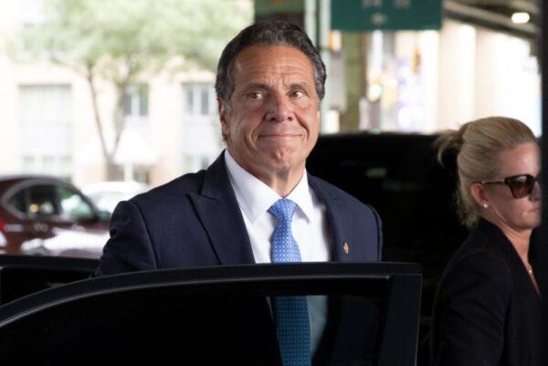 In 2013, then New York Governor Andrew Cuomo said a Memorandum of Understanding between Democrats and Republicans was meaningless, according to the head of the New York State Rifle and Pistol Association. He is shown here preparing to depart in his helicopter after announcing his resignation in Manhattan, New York City, on Aug. 10, 2021. (Caitlin Ochs/Reuters)