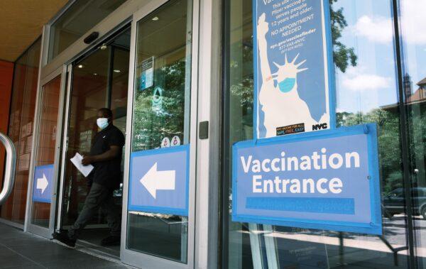A city-operated mobile pharmacy advertises the COVID-19 vaccine in a Brooklyn neighborhood in New York City on July 30, 2021. (Spencer Platt/Getty Images)