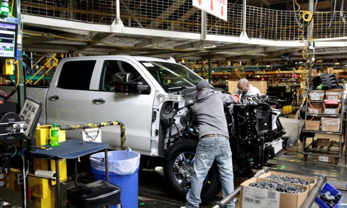 Strong Demand for Gas Vehicles Drives Detroit Production Plans, Clouds Biden’s 2030 Goal for EVs