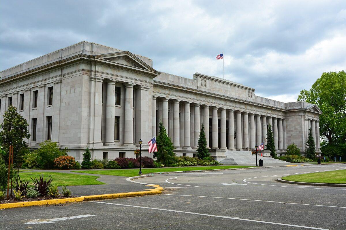 Washington State Supreme Court Rules in Favor of Seattle Man Living in His Truck