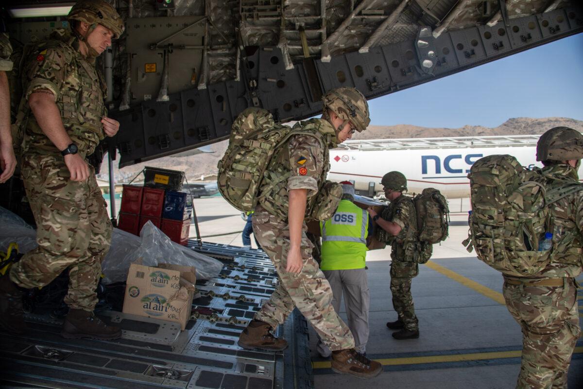 16 Air Assault Brigade arriving in Kabul as part of a 600-strong UK force sent to assist with Operation PITTING to rescue British nationals in Afghanistan, on Aug. 15, 2021. (Leading Hand Ben Shread/MoD/Crown Copyright/PA)