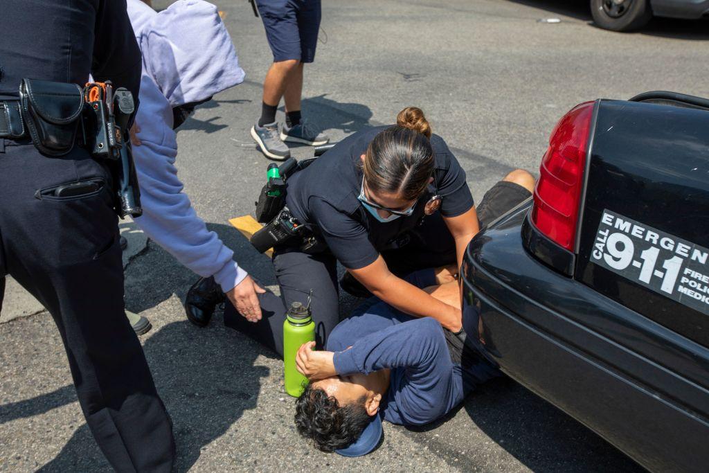Police Release Description of Stabbing Suspect From Los Angeles Vaccine Mandate Protests