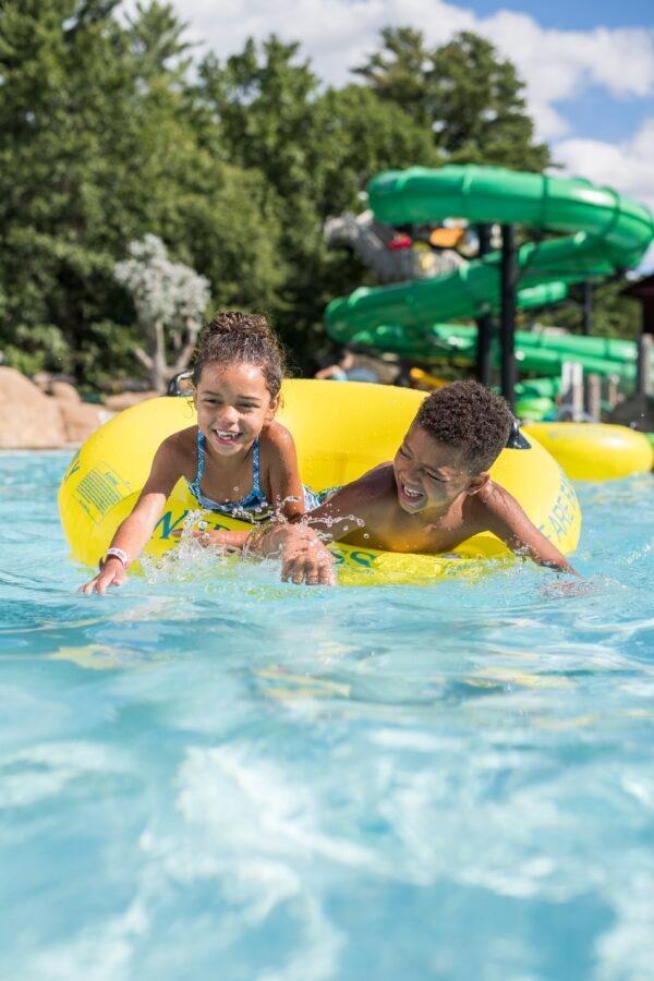 Children will find plenty of fun to tire them out in Wisconsin Dells. (Courtesy of Wisconsin Dells Visitor & Convention Bureau)