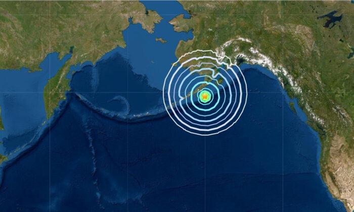6.9 Earthquake Strikes Off Alaska, No Tsunami Warning Issued