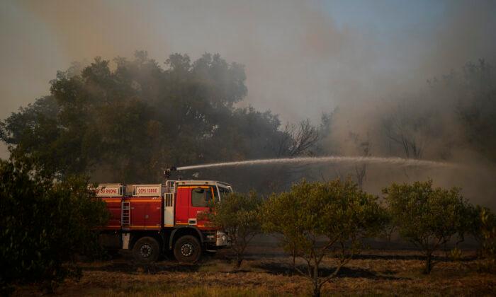 Wildfire Raging Near French Riviera Kills 2, Injures 27