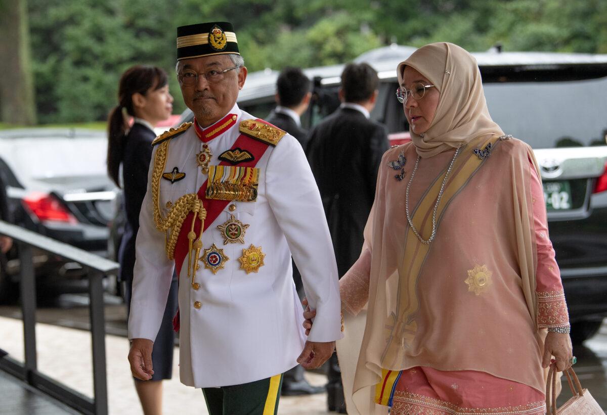 King Sultan Abdullah Sultan Ahmad Shah and Queen Tunku Azizah Aminah Maimunah of Malaysia arrive to attend the Enthronement Ceremony Of Emperor Naruhito of Japan at the Imperial Palace on Oct. 22, 2019, in Tokyo, Japan. (Carl Court/Getty Images)