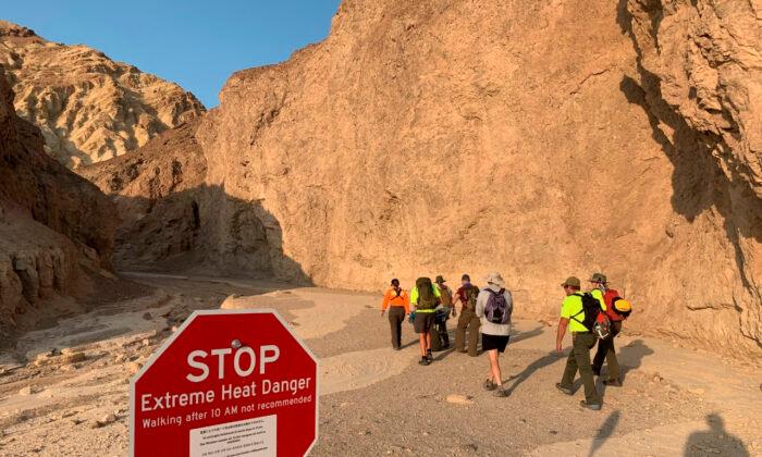 California Hiker Dies in Death Valley, Heatstroke Suspected