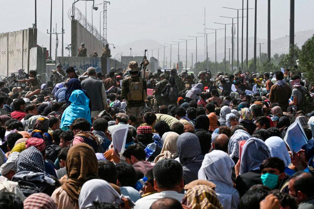 US Tells Americans to Avoid Traveling to Kabul Airport Because of ‘Potential Security Threats’