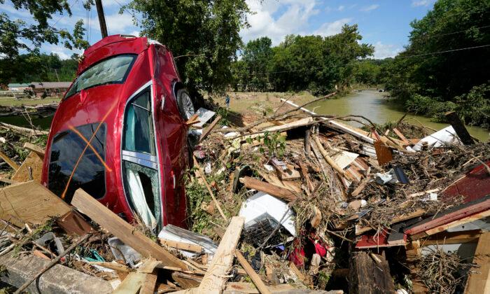 21 Dead, Scores Missing After Flash Floods Hit Tennessee