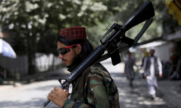 Taliban Demand Afghans Hand Over Guns, Ammo Within a Week