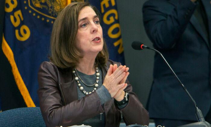 Oregon Governor Commutes 17 ‘Dysfunctional and Immoral’ Death Sentences to Life in Prison