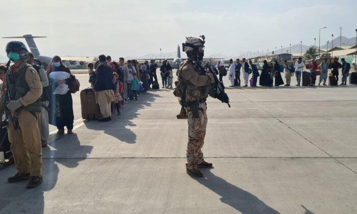 Italy Expects Last Evacuation Flight out of Afghanistan on Friday